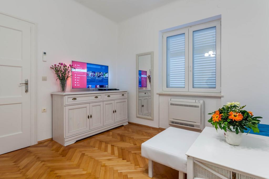 Chic Apartment In Center Split Rom bilde